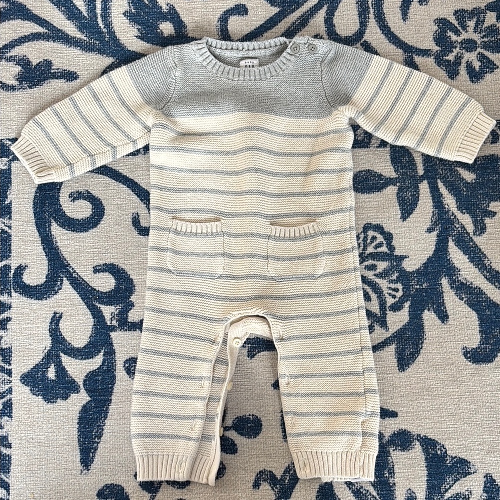 GAP Kids Striped Gray and white sweater one piece